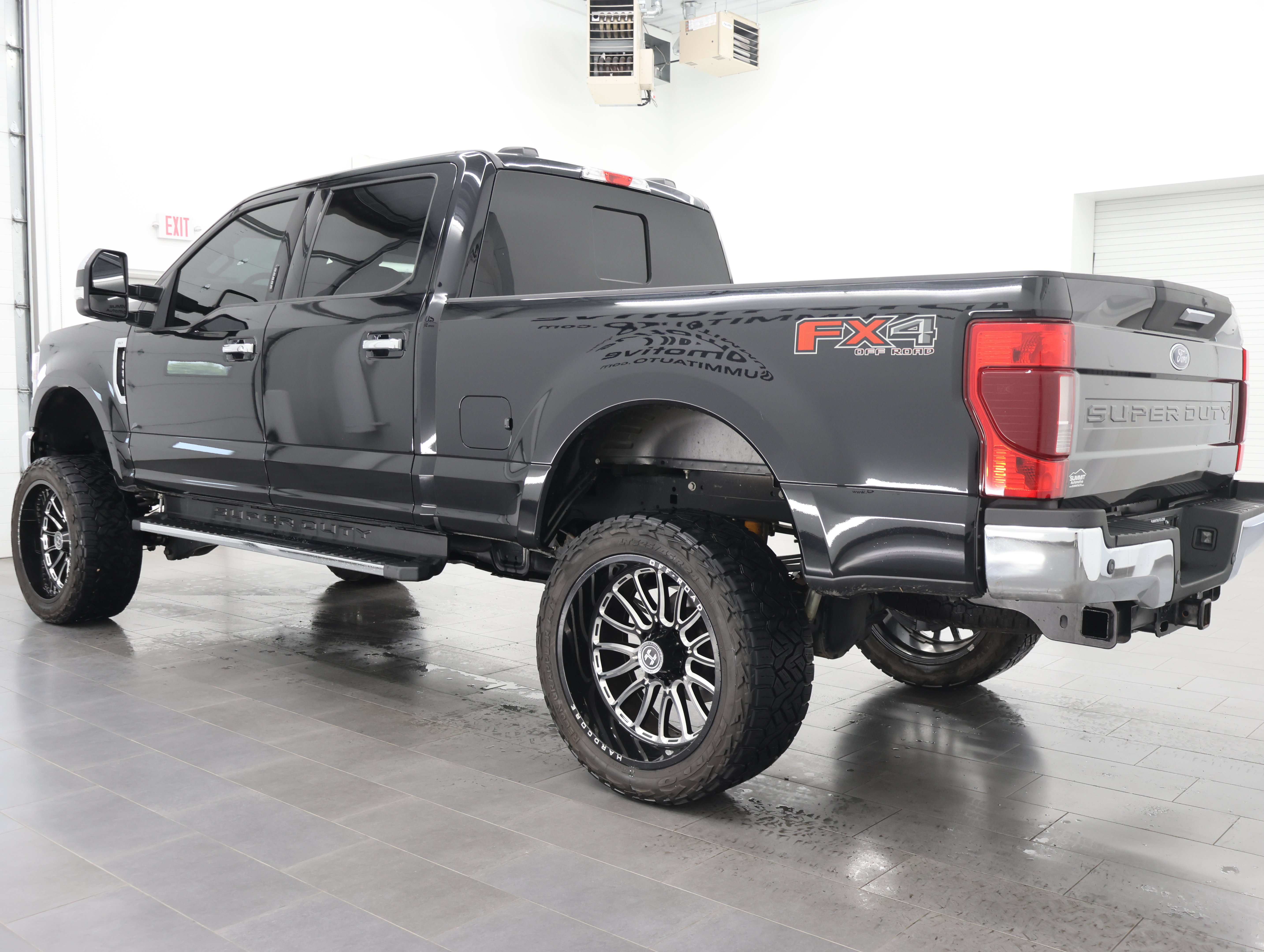 Used 2021 Ford F250 XLT w/ XLT Premium Package AWD/4WD image 6