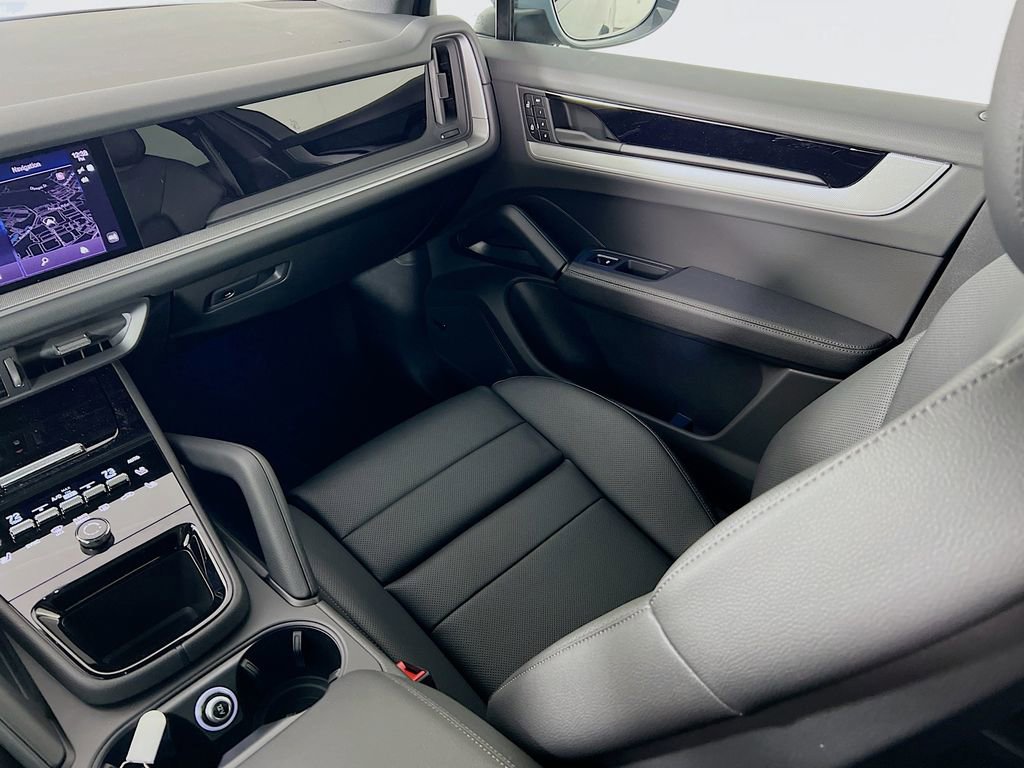 New 2026 Porsche Cayenne image 26
