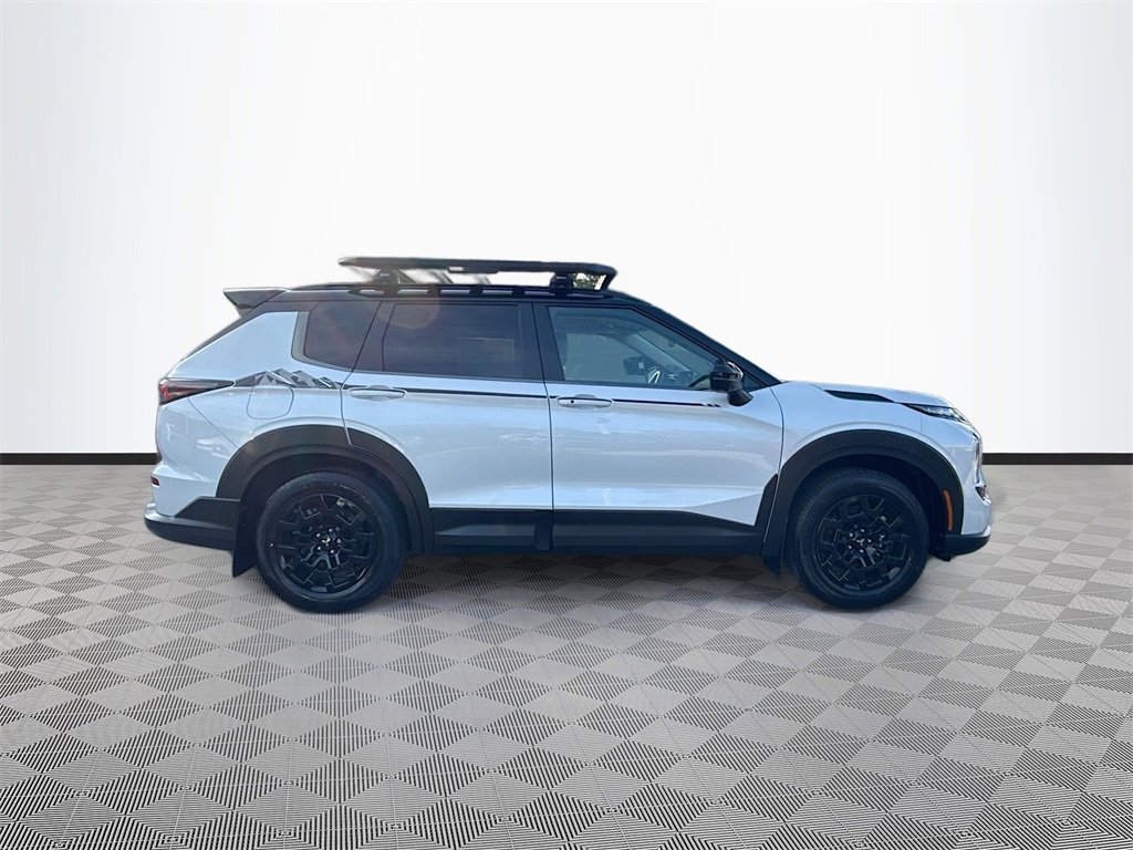 New 2025 Mitsubishi Outlander AWD image 4