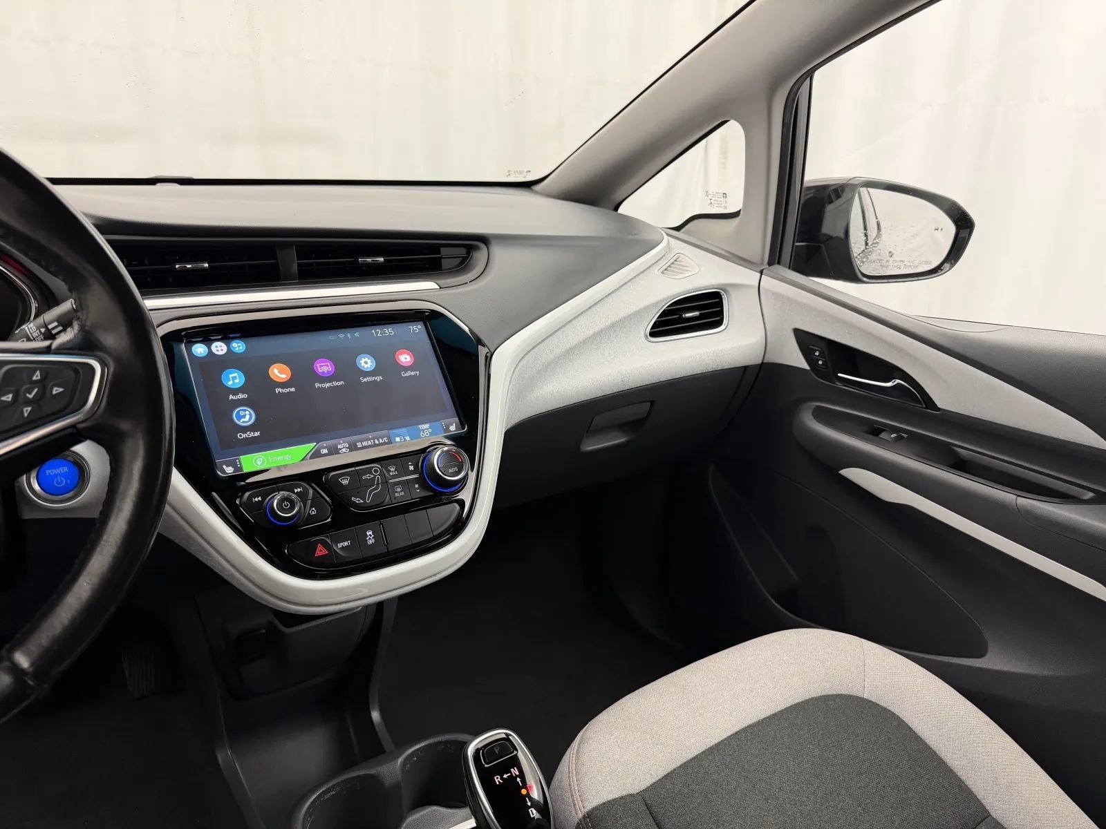 Used 2018 Chevrolet Bolt LT FWD image 10