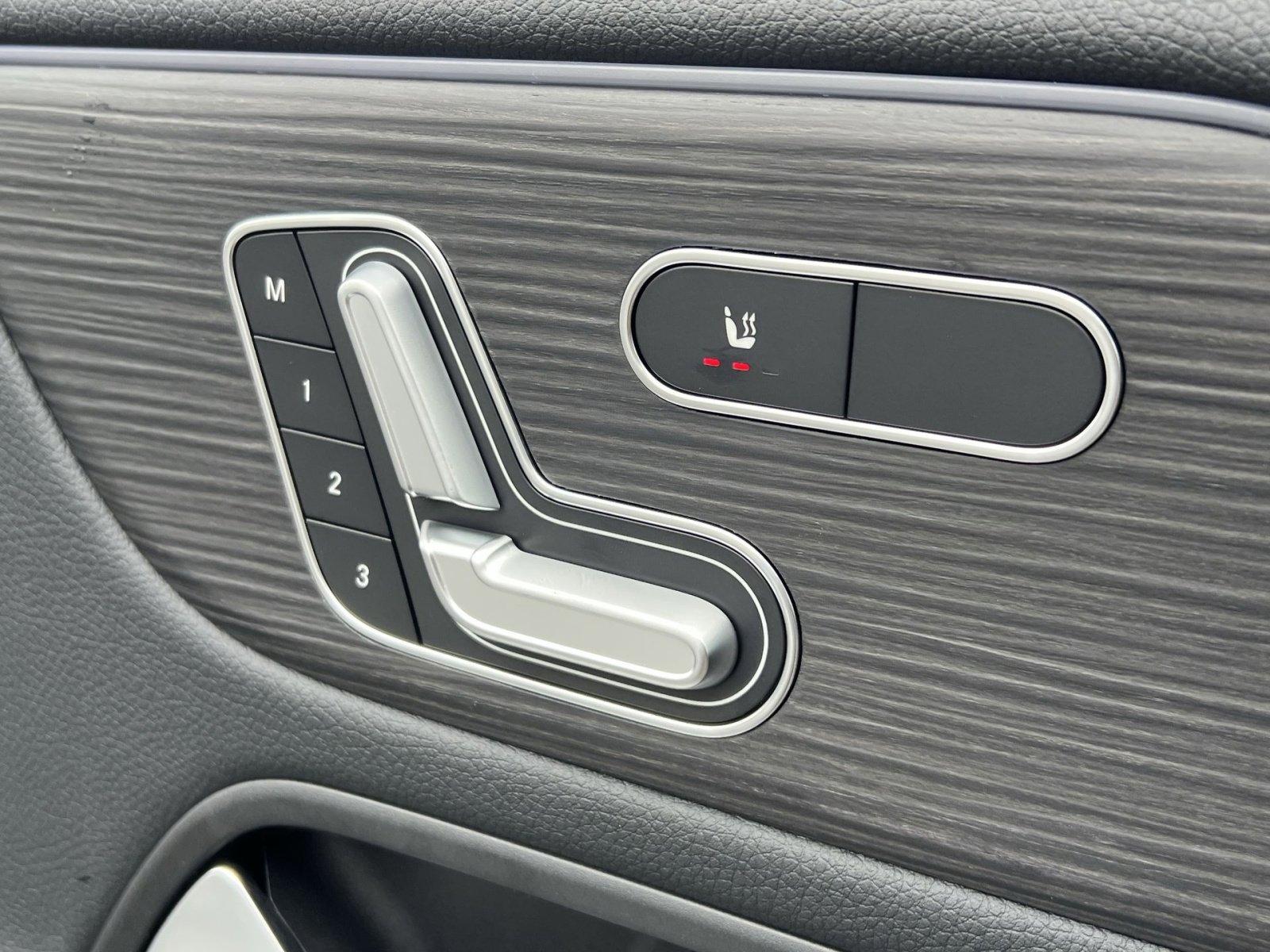 New 2026 Mercedes-Benz GLA 250 4MATIC image 33