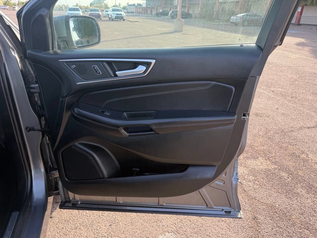 Used 2024 Ford Edge Titanium AWD/4WD image 20