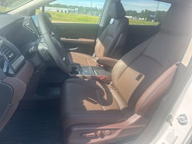 New 2026 Honda Odyssey Touring image 6