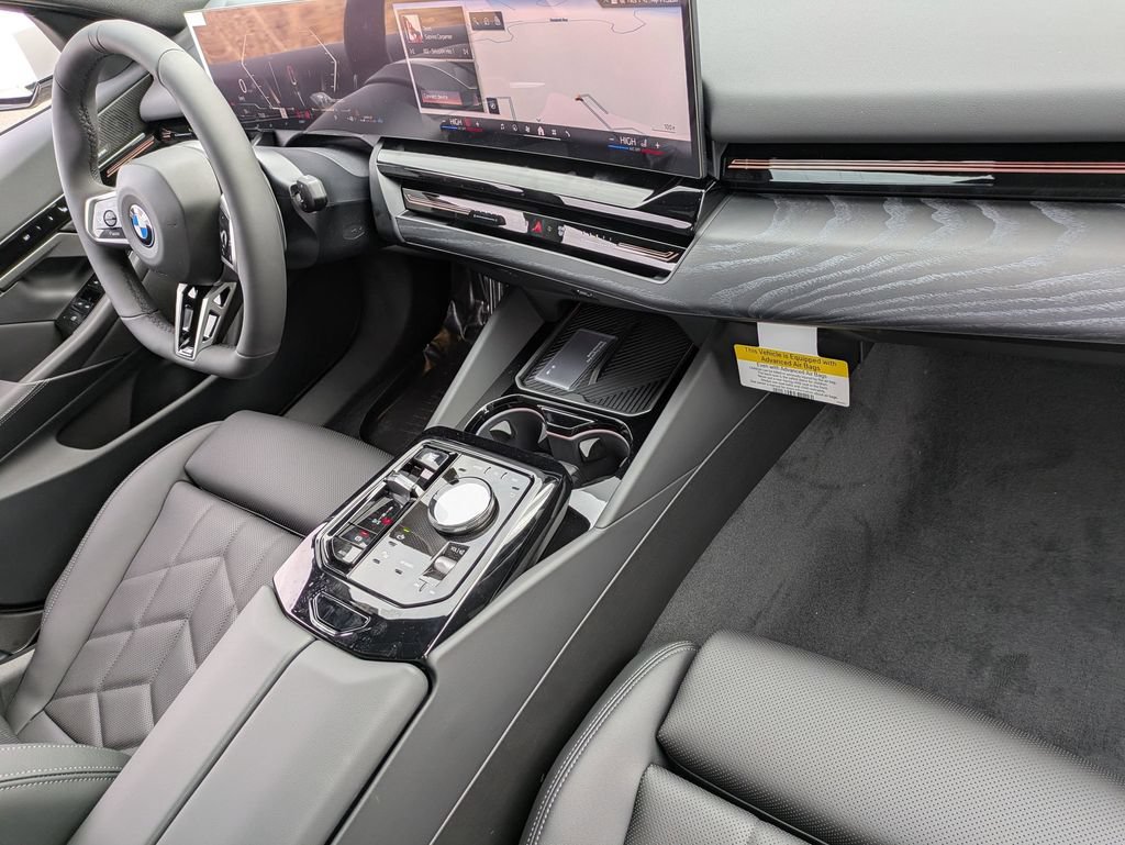 New 2026 BMW 530i xDrive w/ M Sport Package AWD/4WD image 38