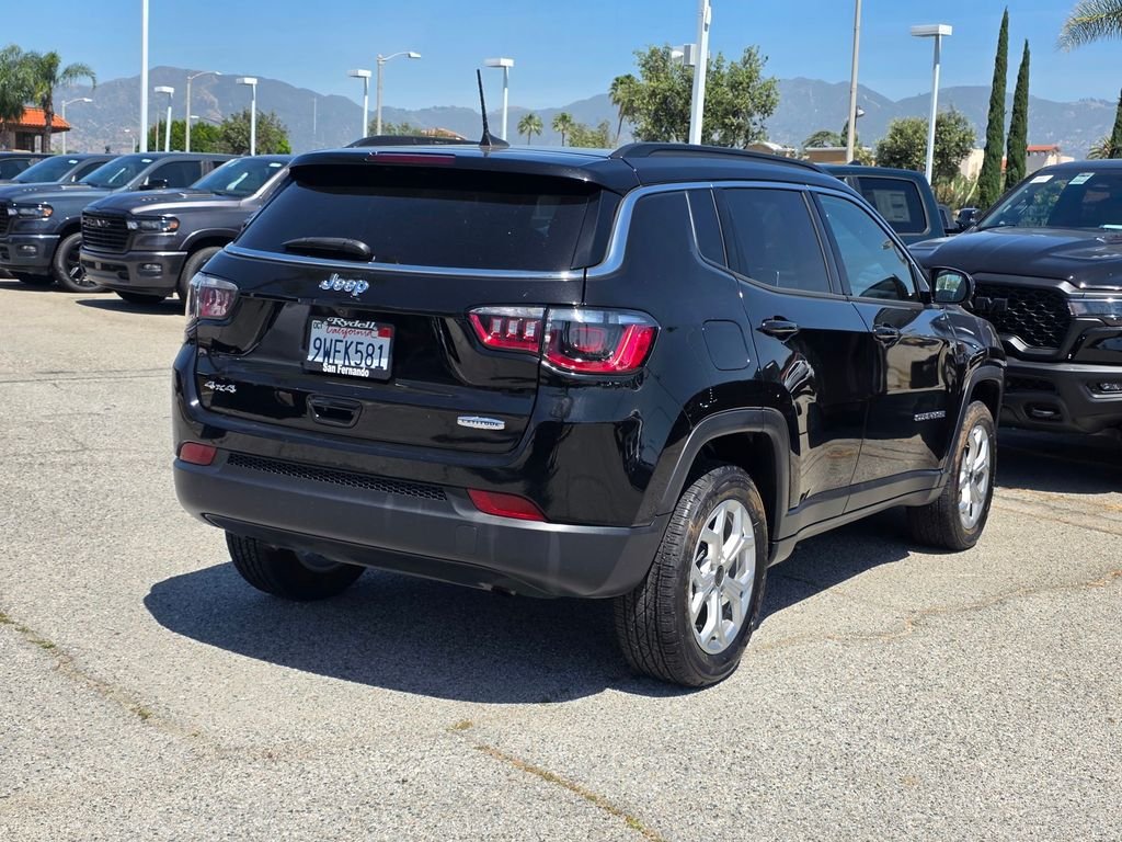 New 2025 Jeep Compass Latitude w/ Sun & Sound Group AWD/4WD image 4