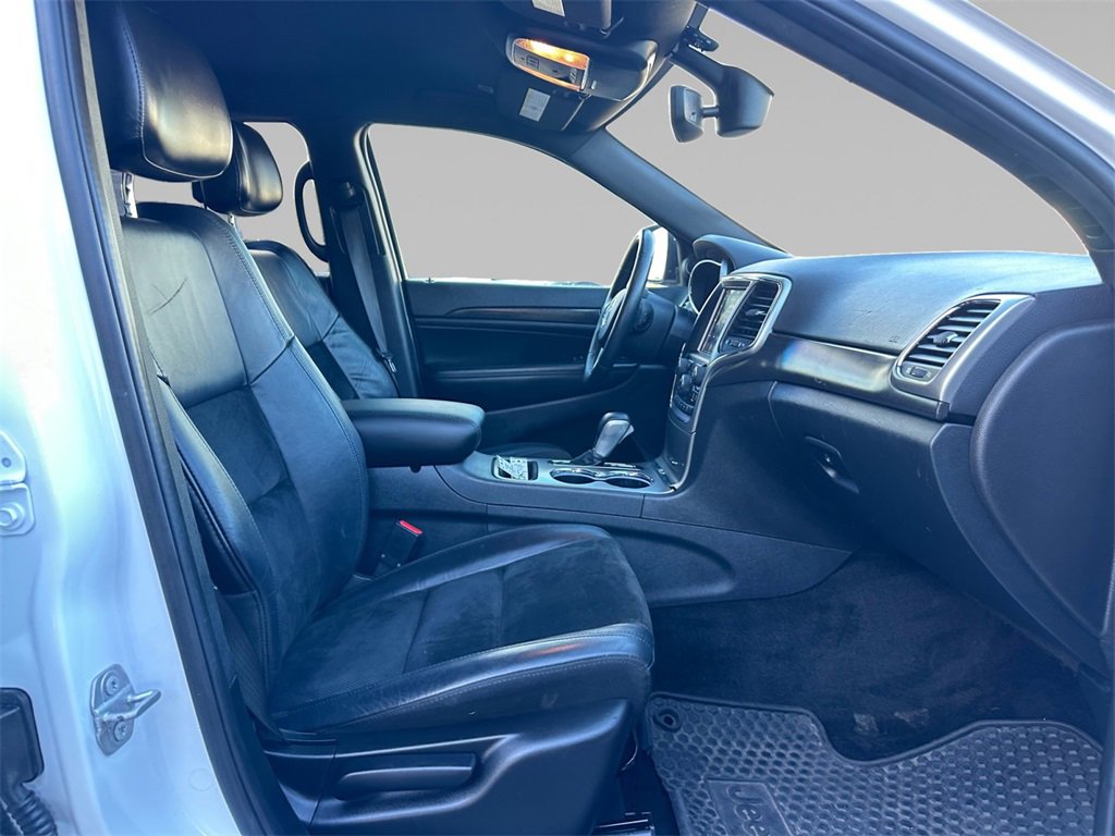 Used 2018 Jeep Grand Cherokee Altitude image 18