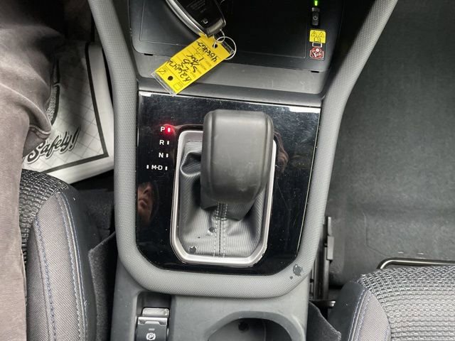 Used 2025 Subaru Forester Premium image 13