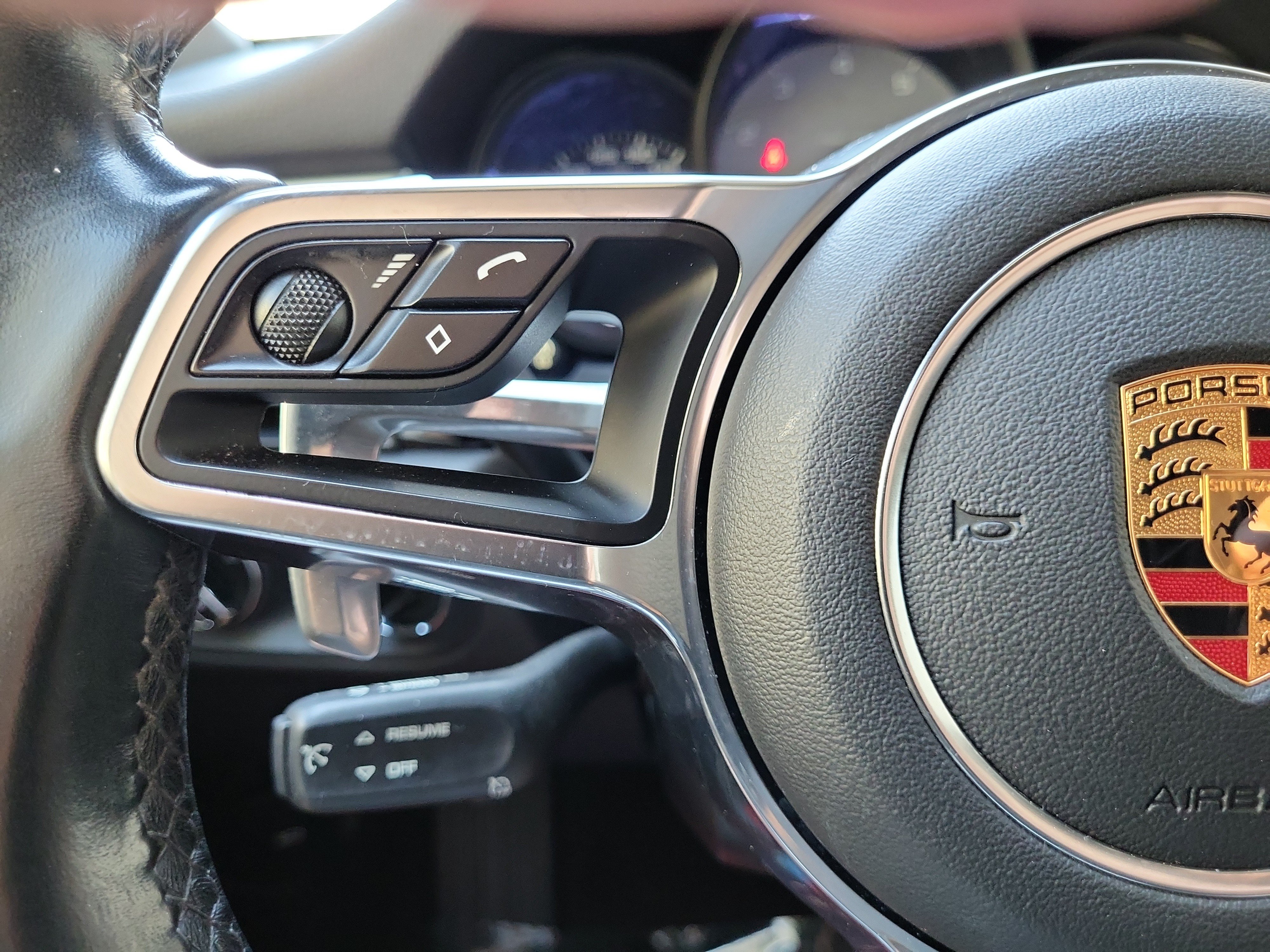 Certified 2019 Porsche Macan S AWD/4WD image 30
