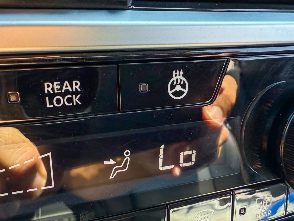 Certified 2024 Nissan Pathfinder SL image 26