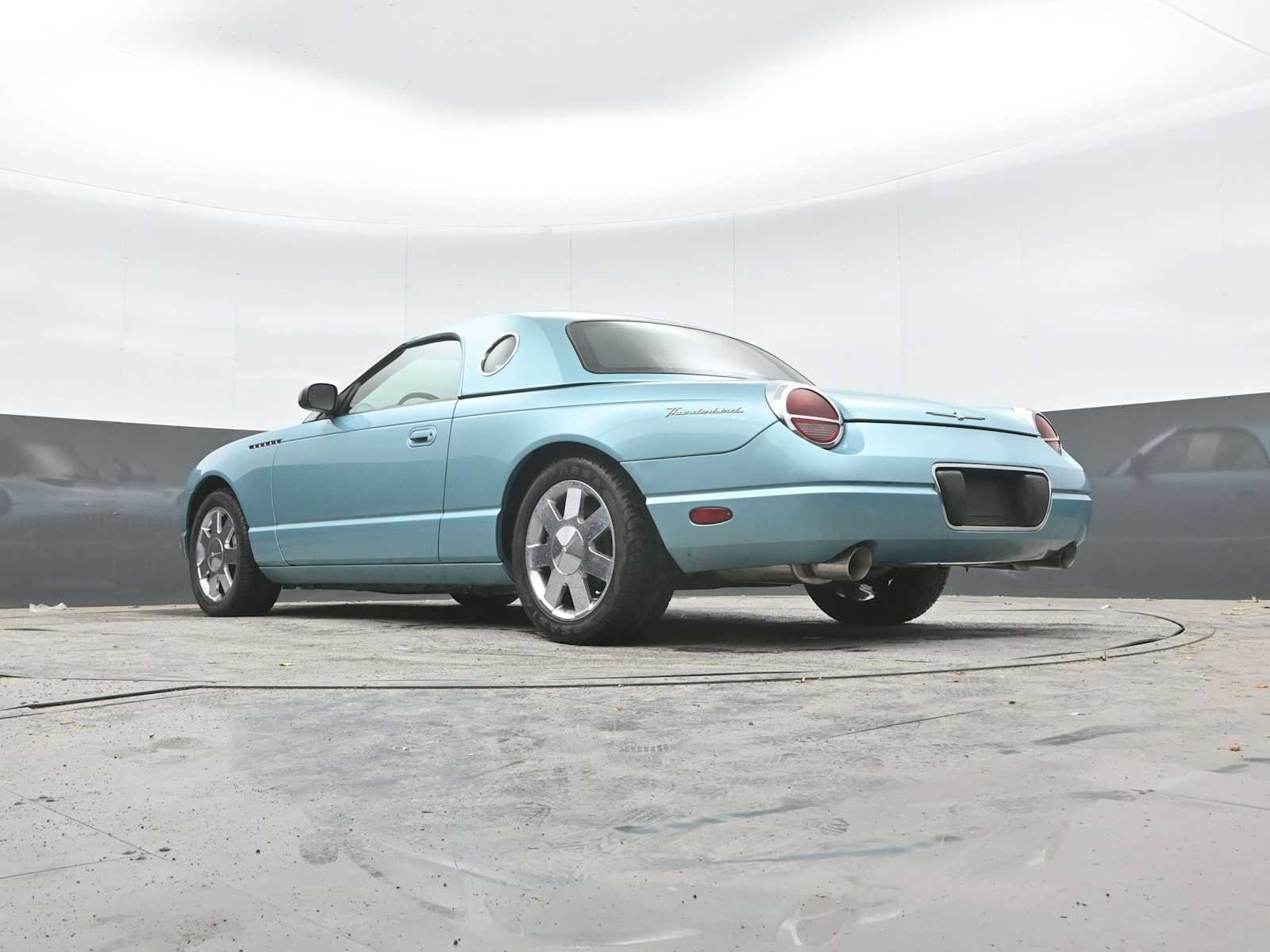 Used 2002 Ford Thunderbird RWD image 23