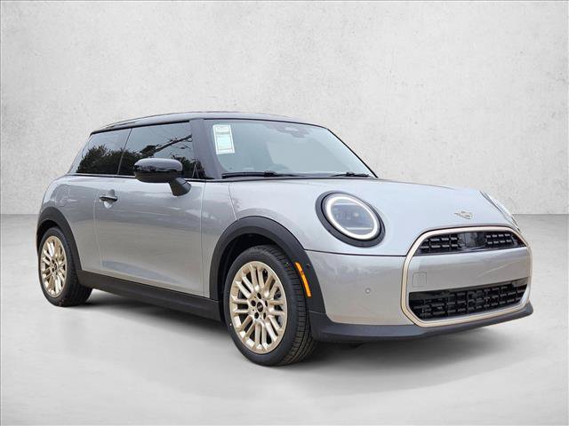 Used 2026 MINI Cooper 2-Door Hardtop FWD image 6