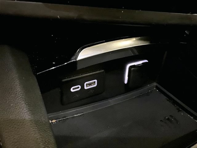 Used 2021 Buick Envision Preferred AWD/4WD image 31