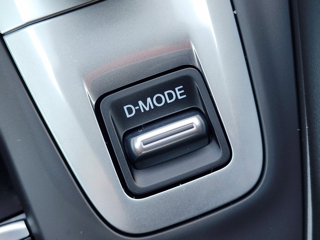 New 2025 INFINITI QX55 Essential image 13