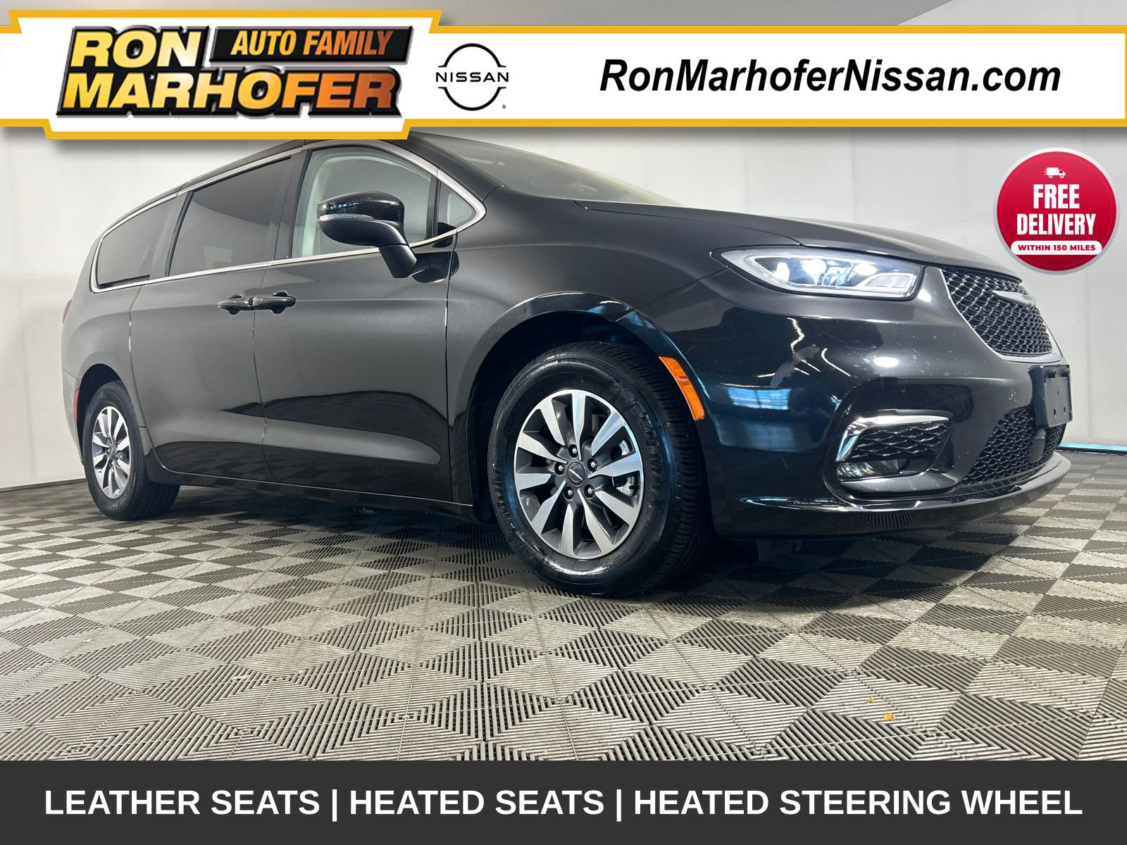 Used 2023 Chrysler Pacifica Touring-L