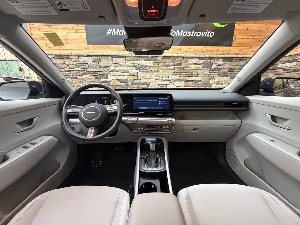 Used 2024 Hyundai Kona SEL AWD/4WD image 34