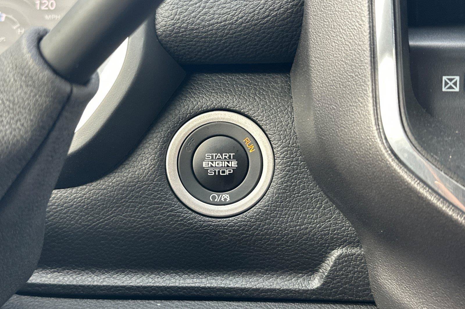 New 2026 RAM 3500 Laramie AWD/4WD image 21