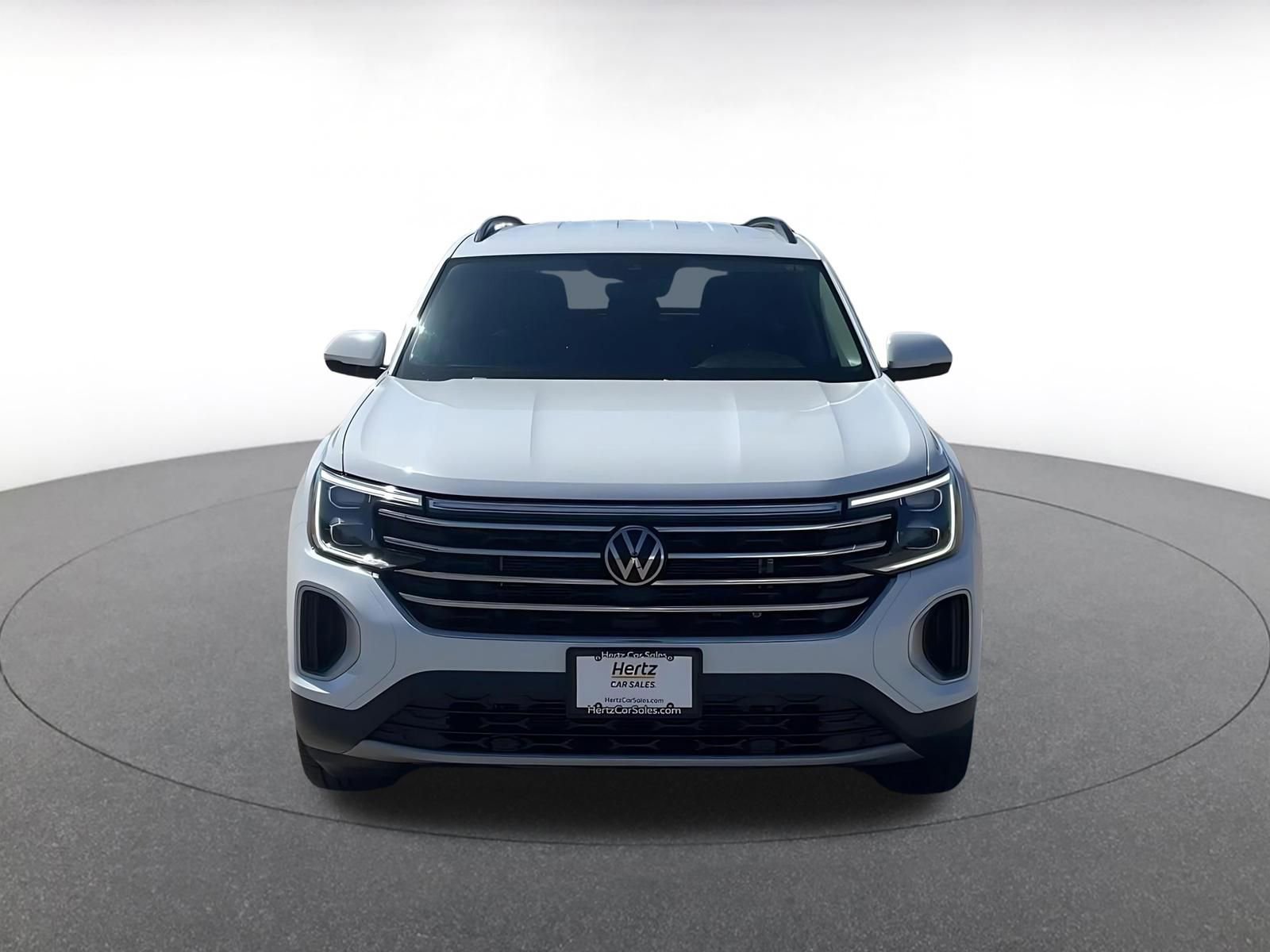 Used 2025 Volkswagen Atlas SE image 4