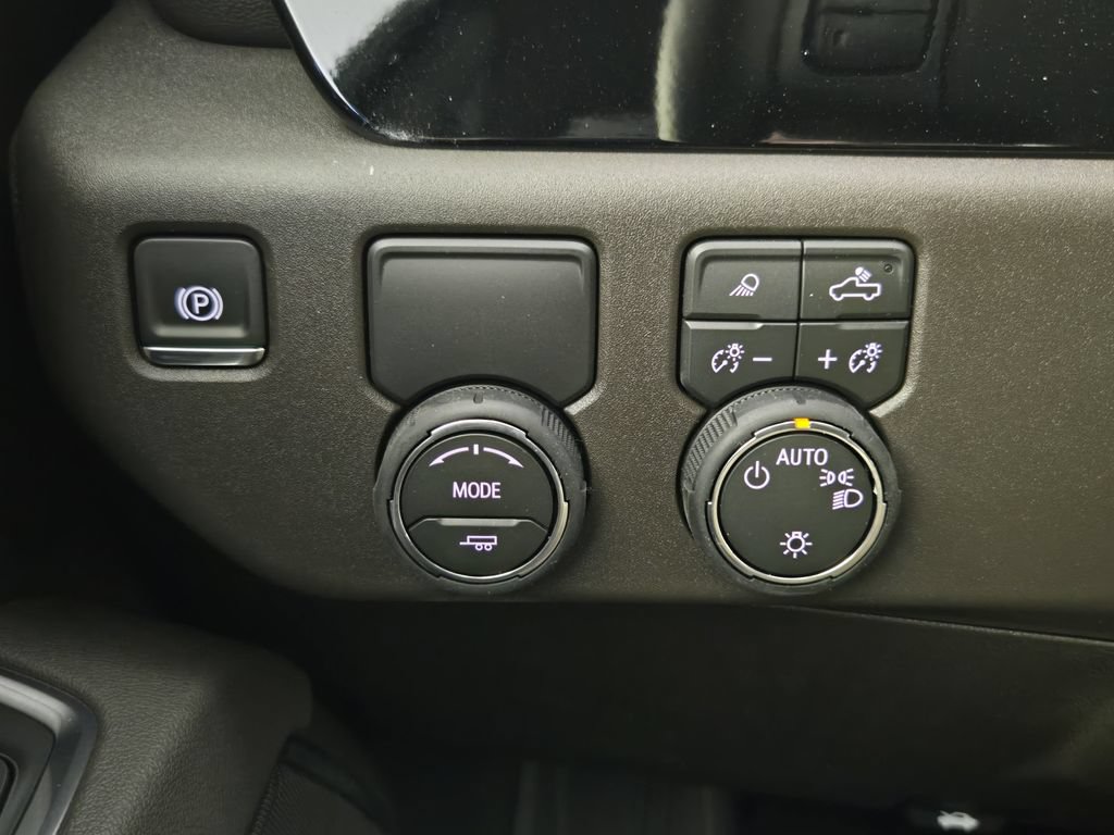 New 2026 Chevrolet Silverado 1500 LT w/ Texas Edition Plus RWD image 23