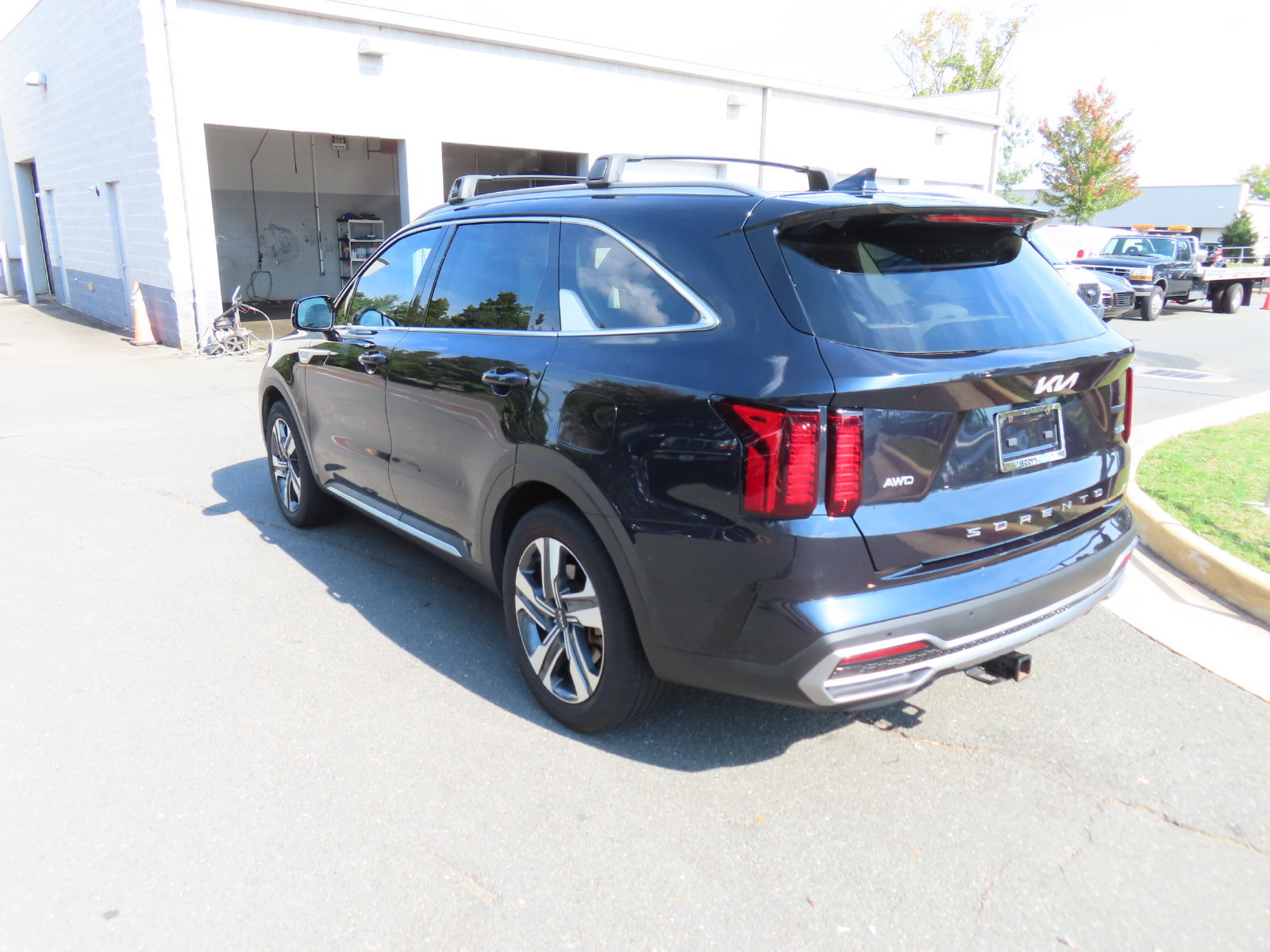 Used 2022 Kia Sorento EX w/ Panoramic Sunroof Package AWD/4WD image 7