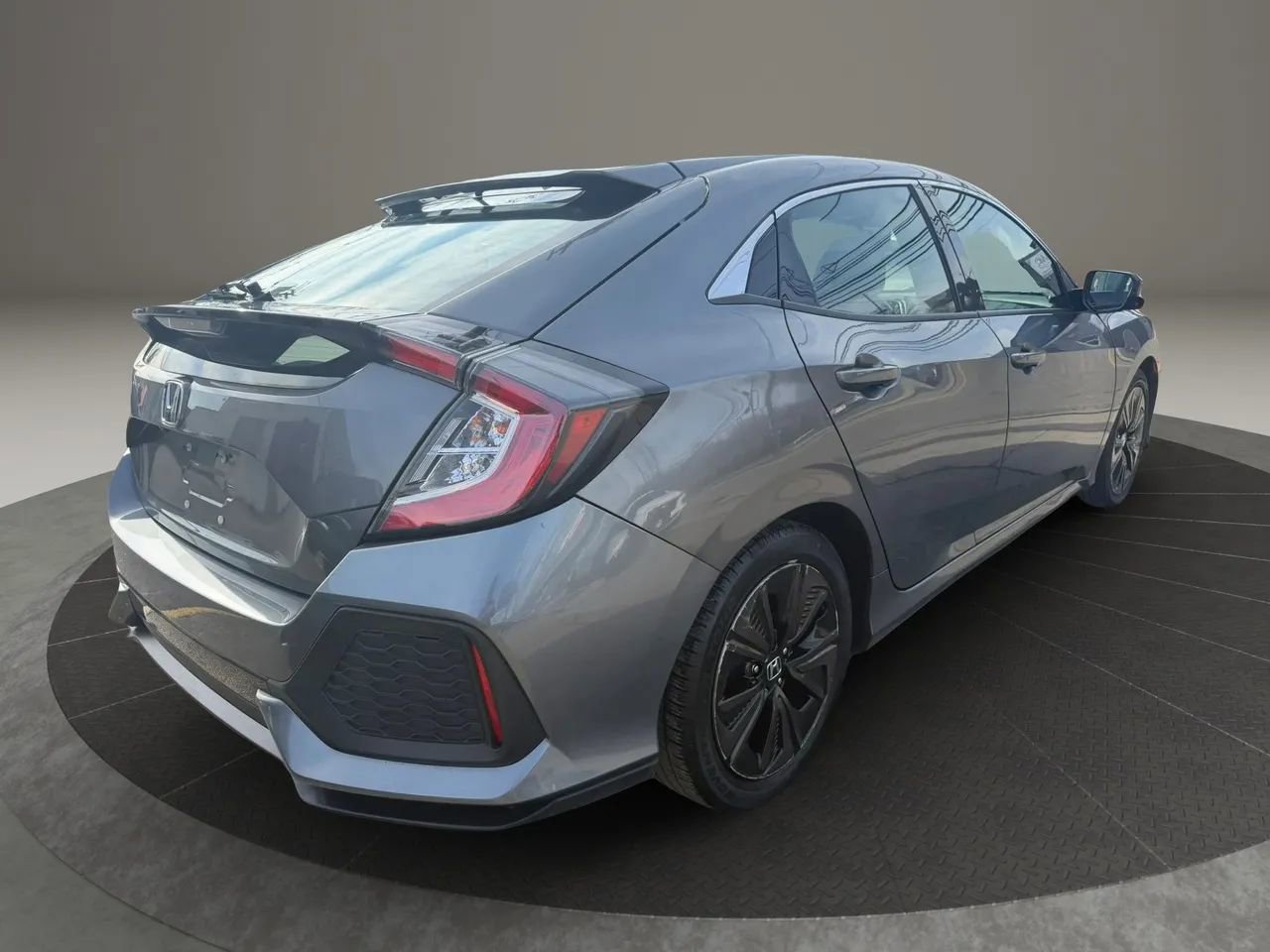 Used 2018 Honda Civic EX-L image 5