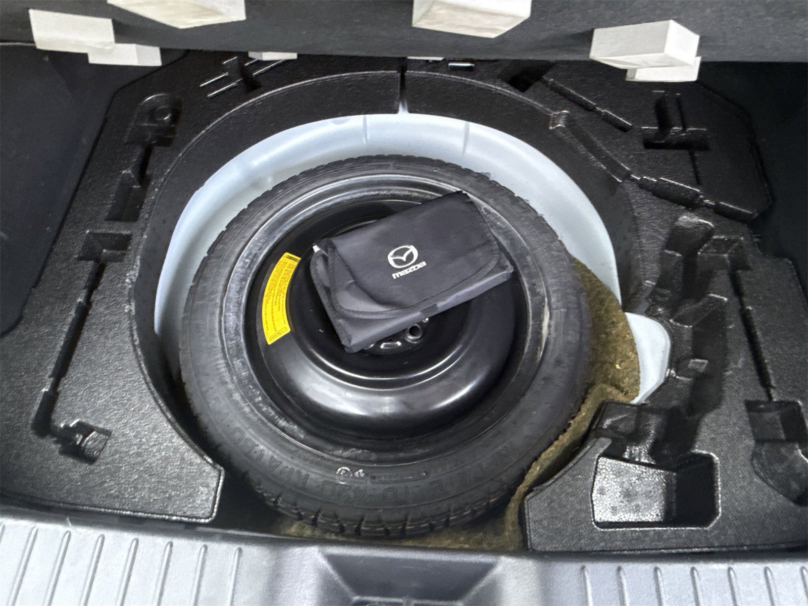 Used 2021 MAZDA MAZDA3 s image 41