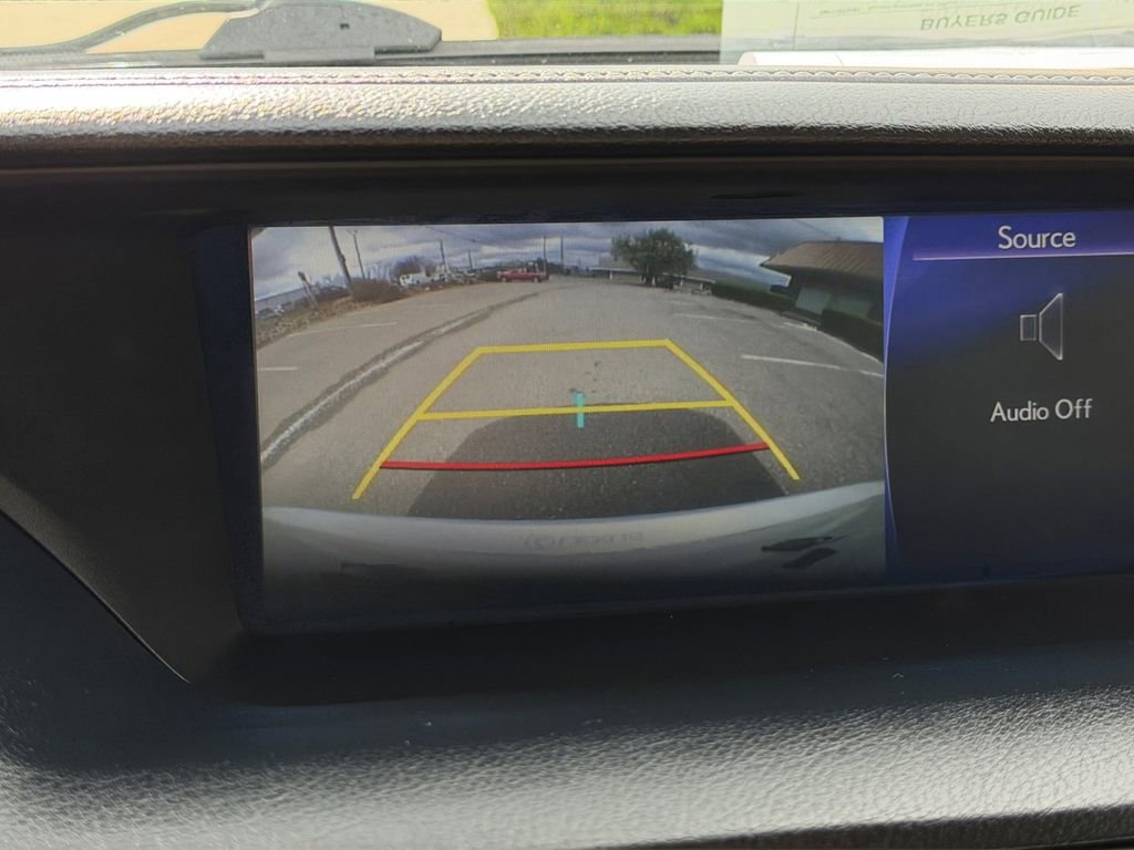 Used 2016 Lexus GS 350 w/ Luxury Package image 23