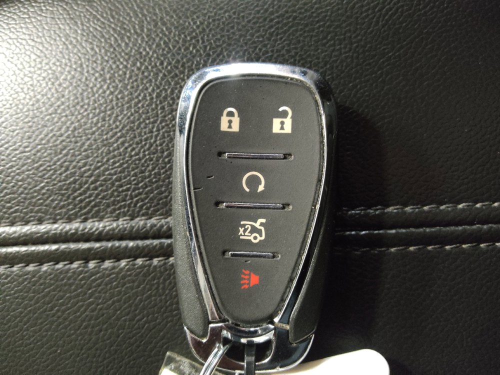 Used 2025 Chevrolet Malibu LT FWD image 32