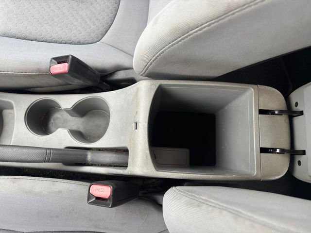 Used 2012 Hyundai Accent SE image 17