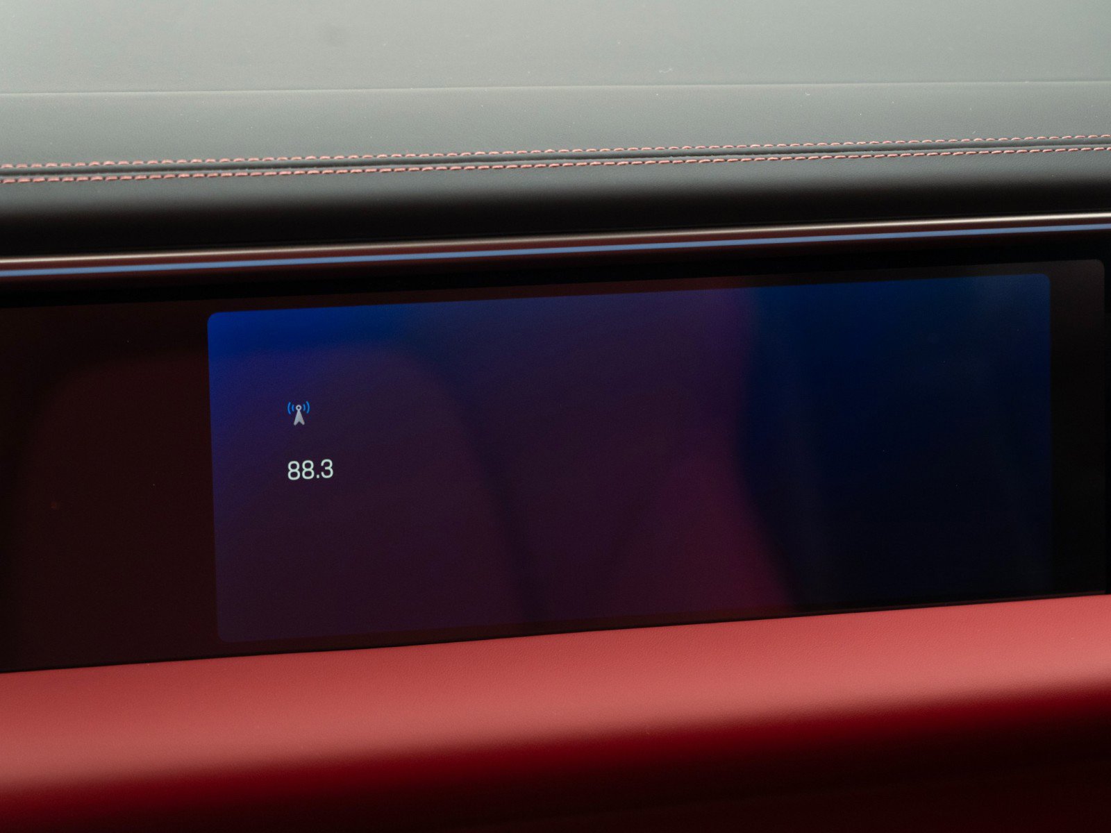 New 2026 Porsche Macan Turbo Electric image 31