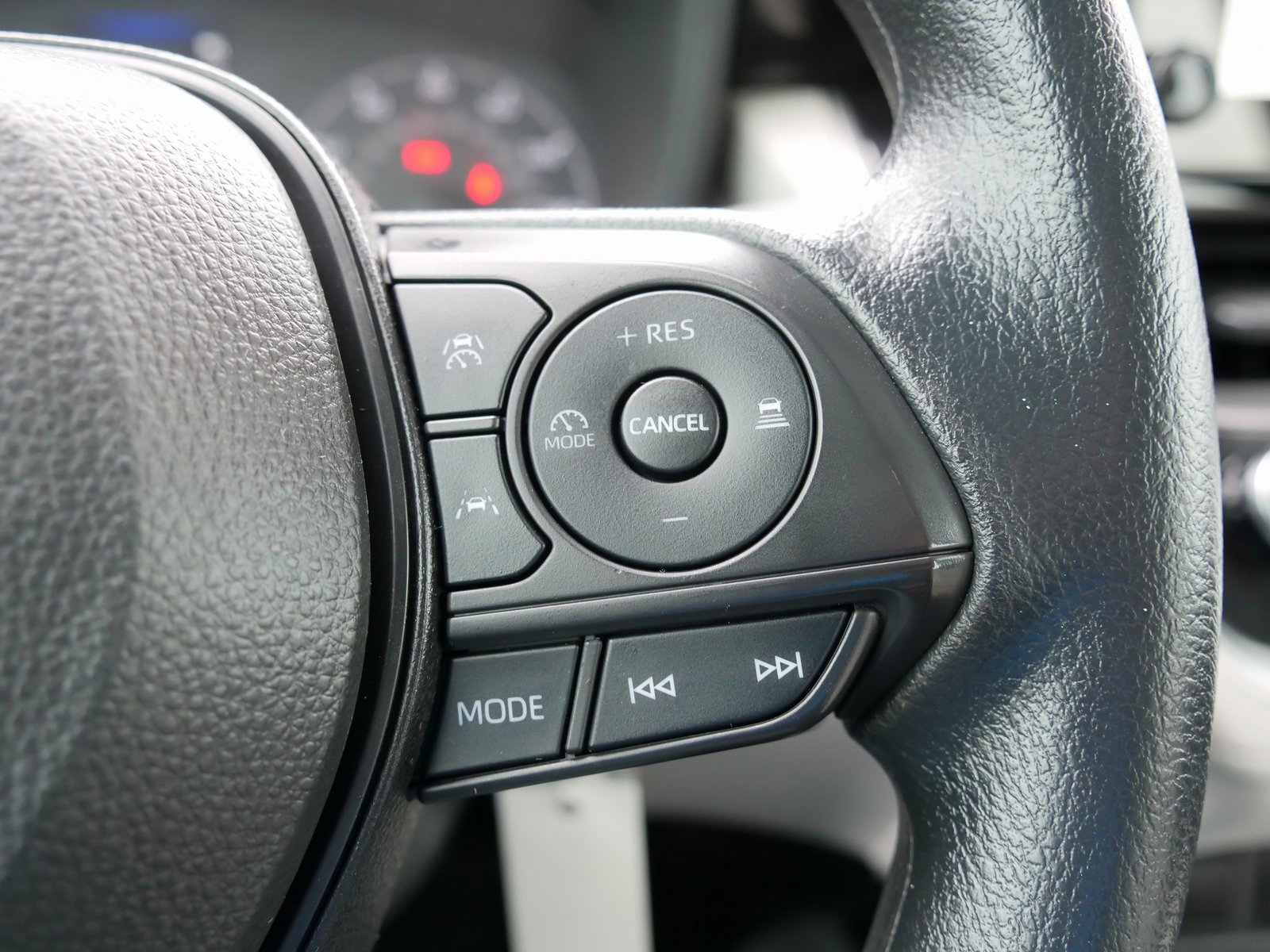 Used 2024 Toyota Corolla Cross L image 20