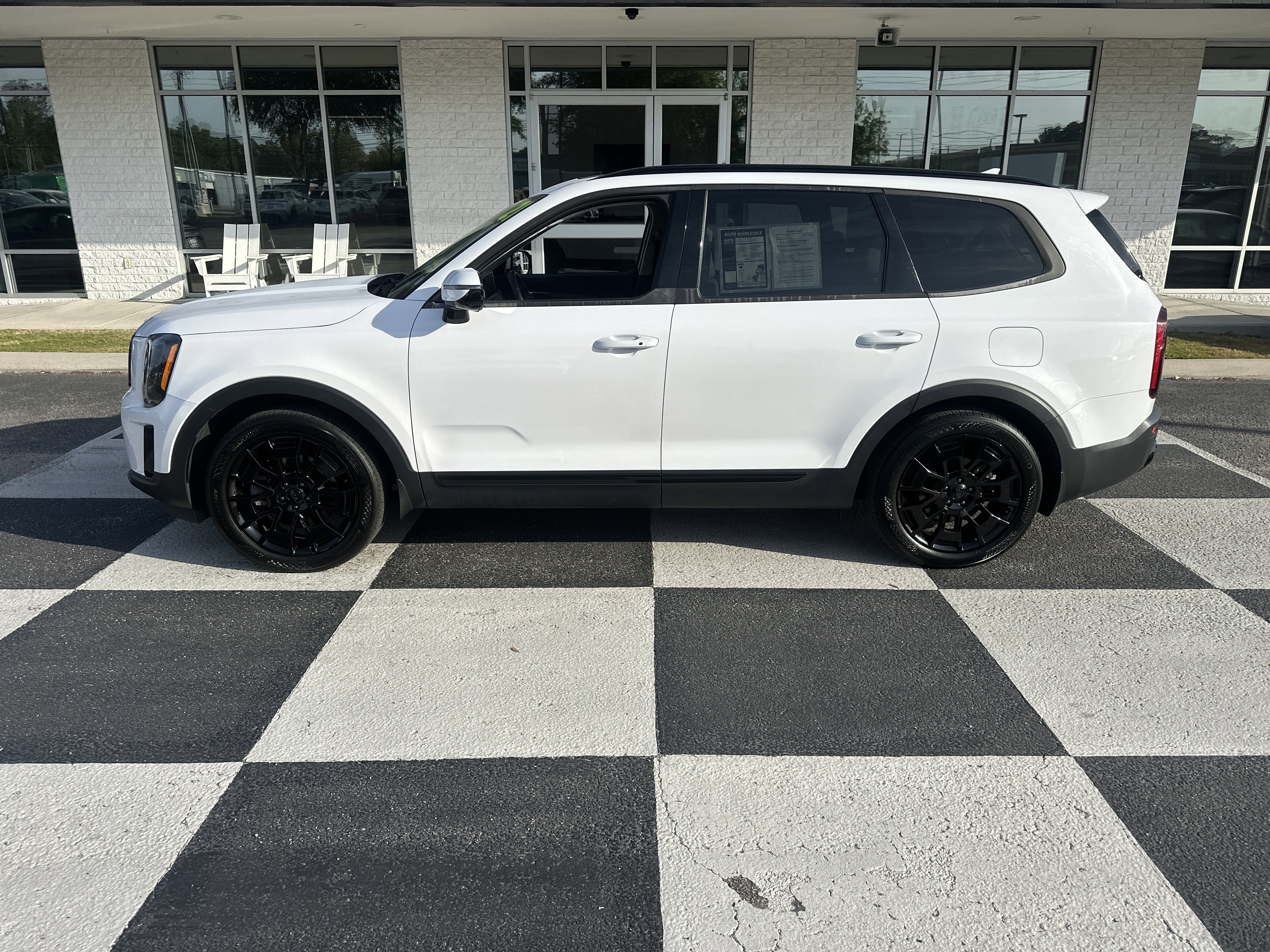Used 2021 Kia Telluride SX w/ SX Prestige Package AWD/4WD image 1