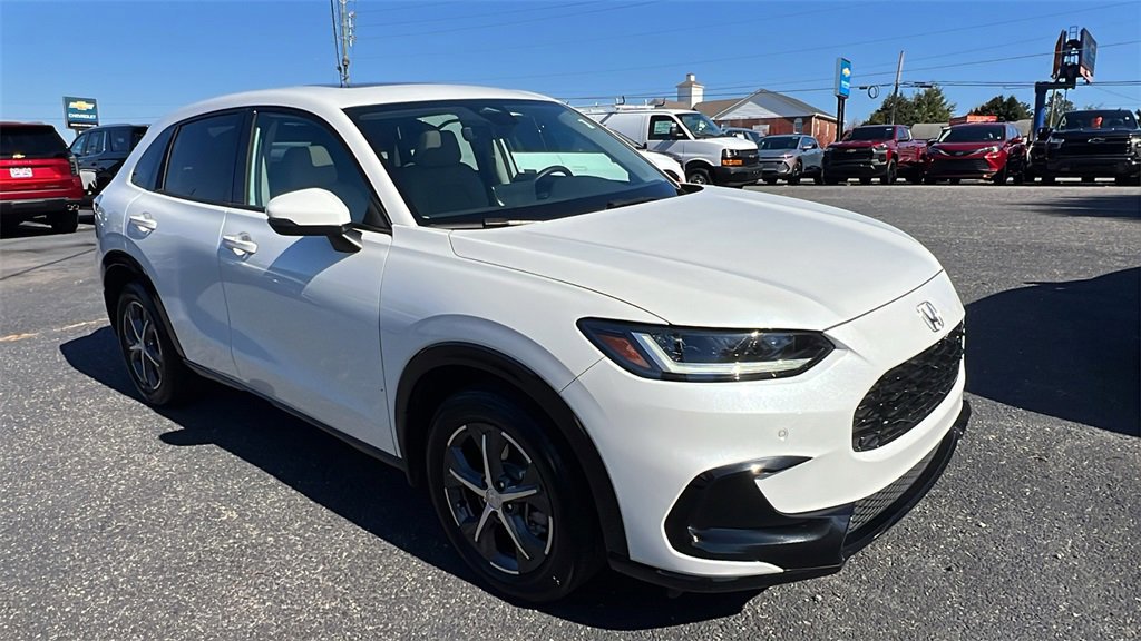 Used 2023 Honda HR-V EX-L image 3