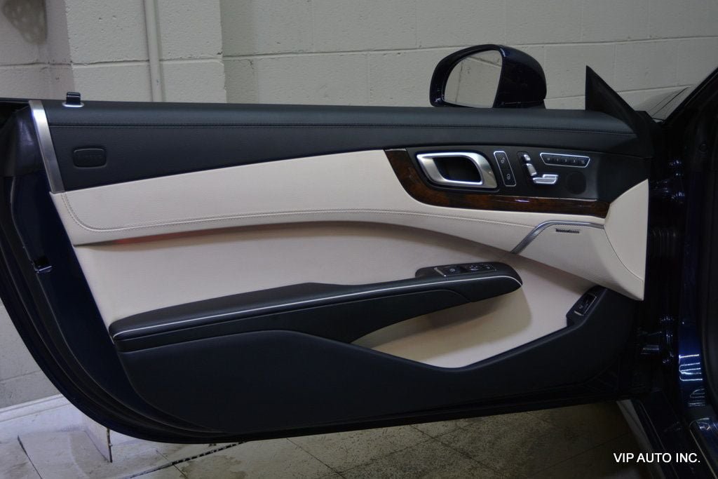 Used 2013 Mercedes-Benz SL 550 image 14