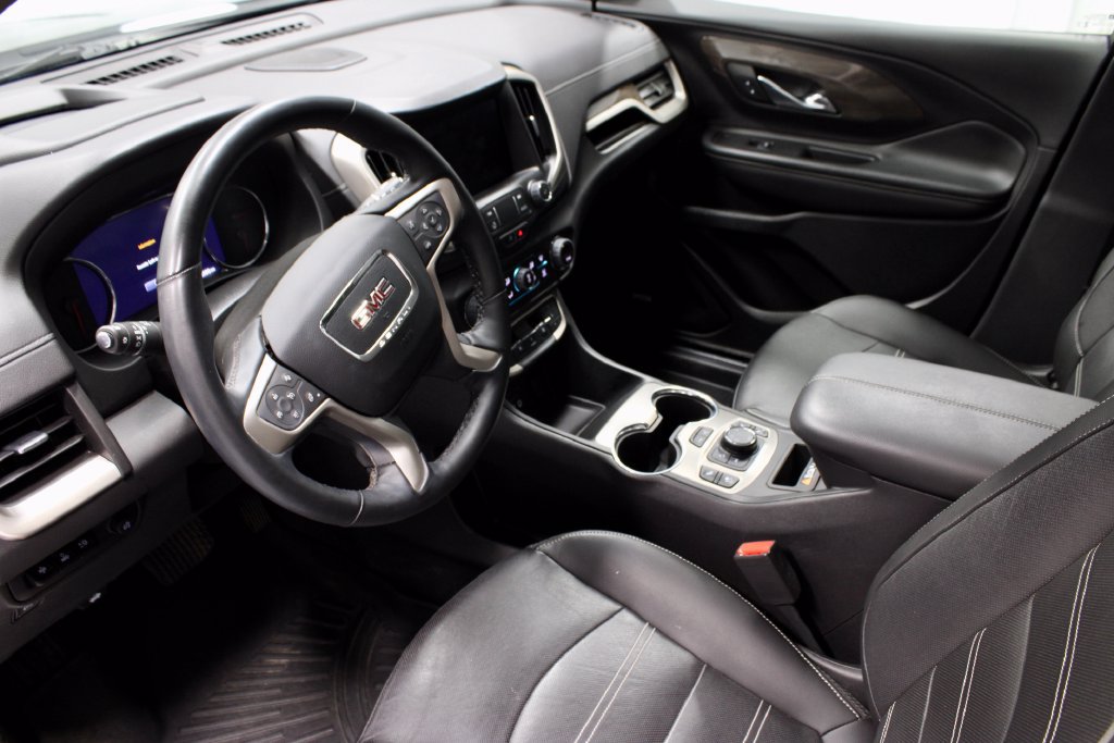 Used 2024 GMC Terrain Denali w/ Black Diamond Edition AWD/4WD image 24