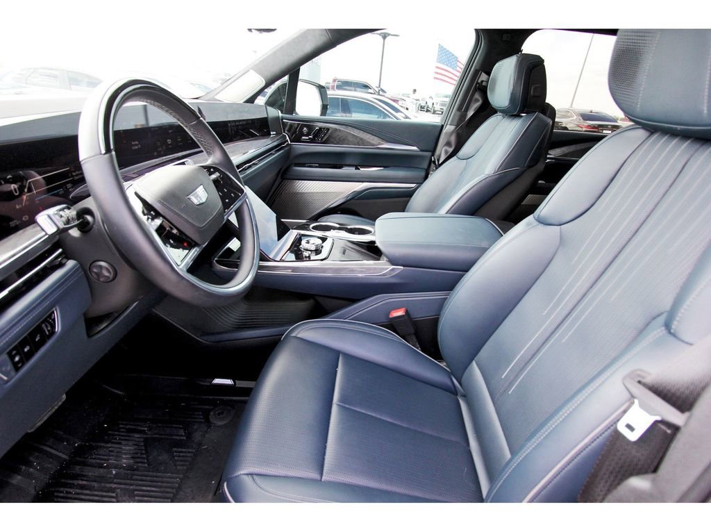 Used 2025 Cadillac Escalade IQ Sport 2 image 6