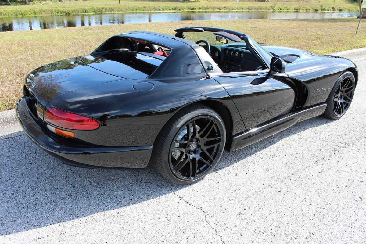 Used 2000 Dodge Viper RT/10 image 57