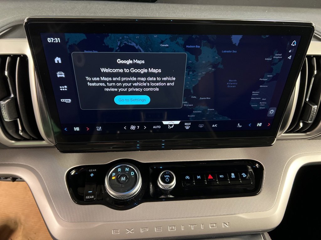 New 2025 Ford Expedition Active image 11