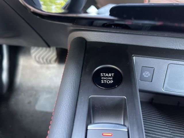 New 2025 Nissan Kicks SR image 26