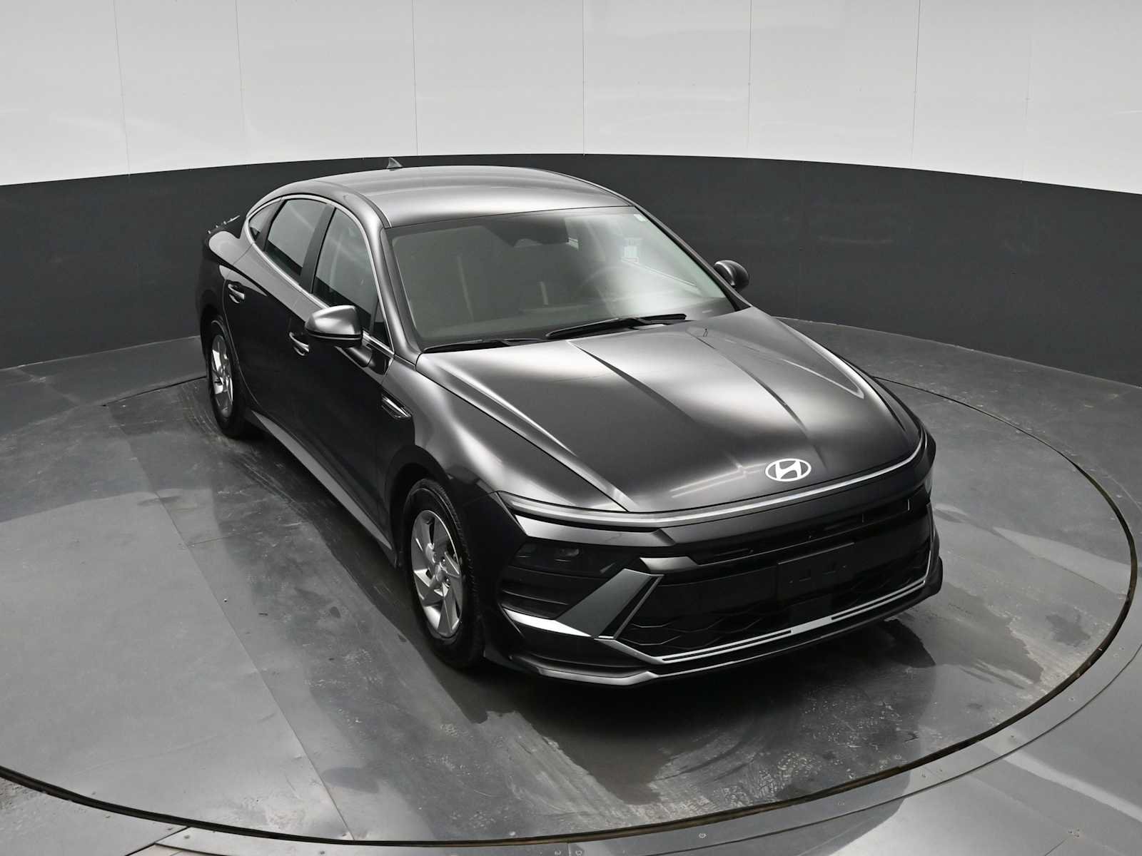 Used 2025 Hyundai Sonata SE FWD image 25