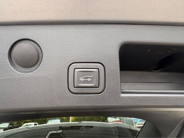 Used 2025 Chevrolet Equinox LT w/ Convenience Package II AWD/4WD image 8