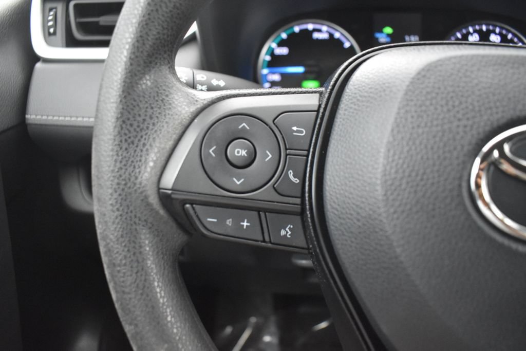 Used 2022 Toyota RAV4 LE AWD/4WD image 16