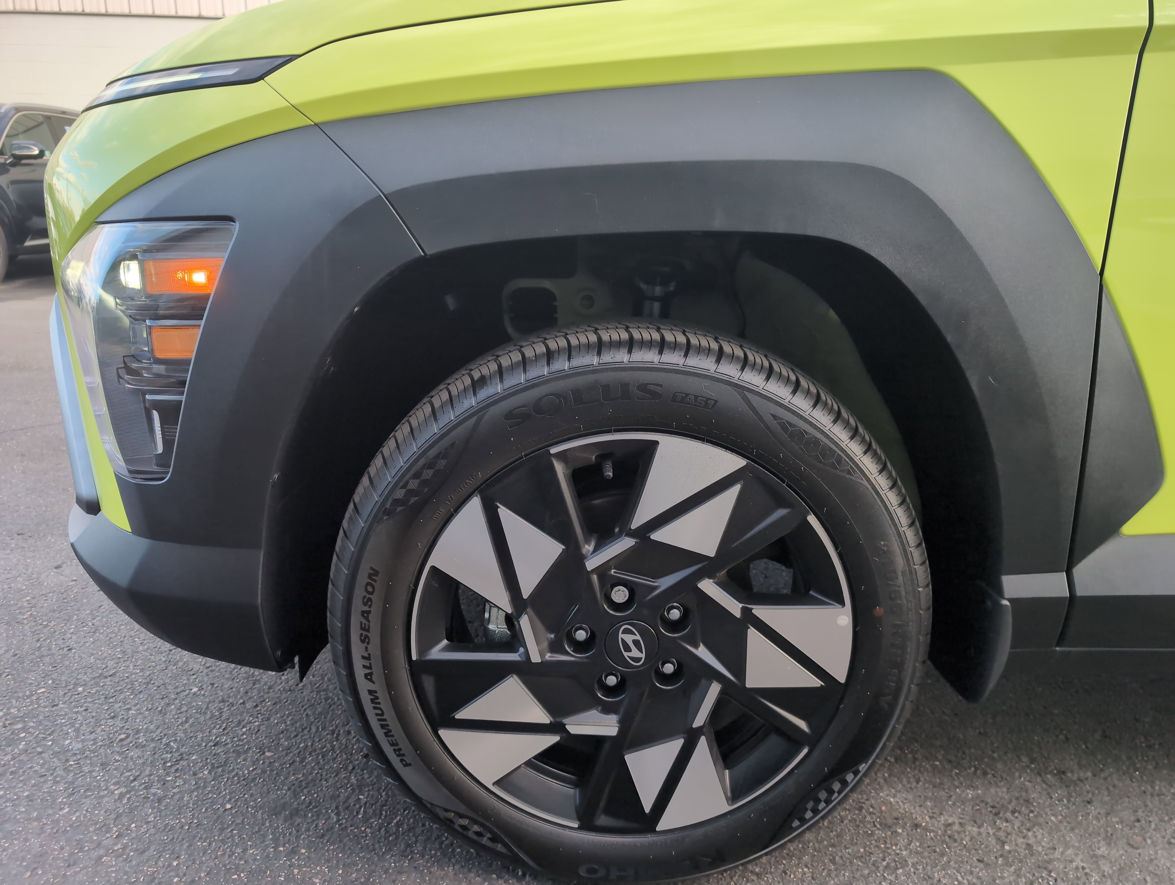 Used 2025 Hyundai Kona SEL image 11