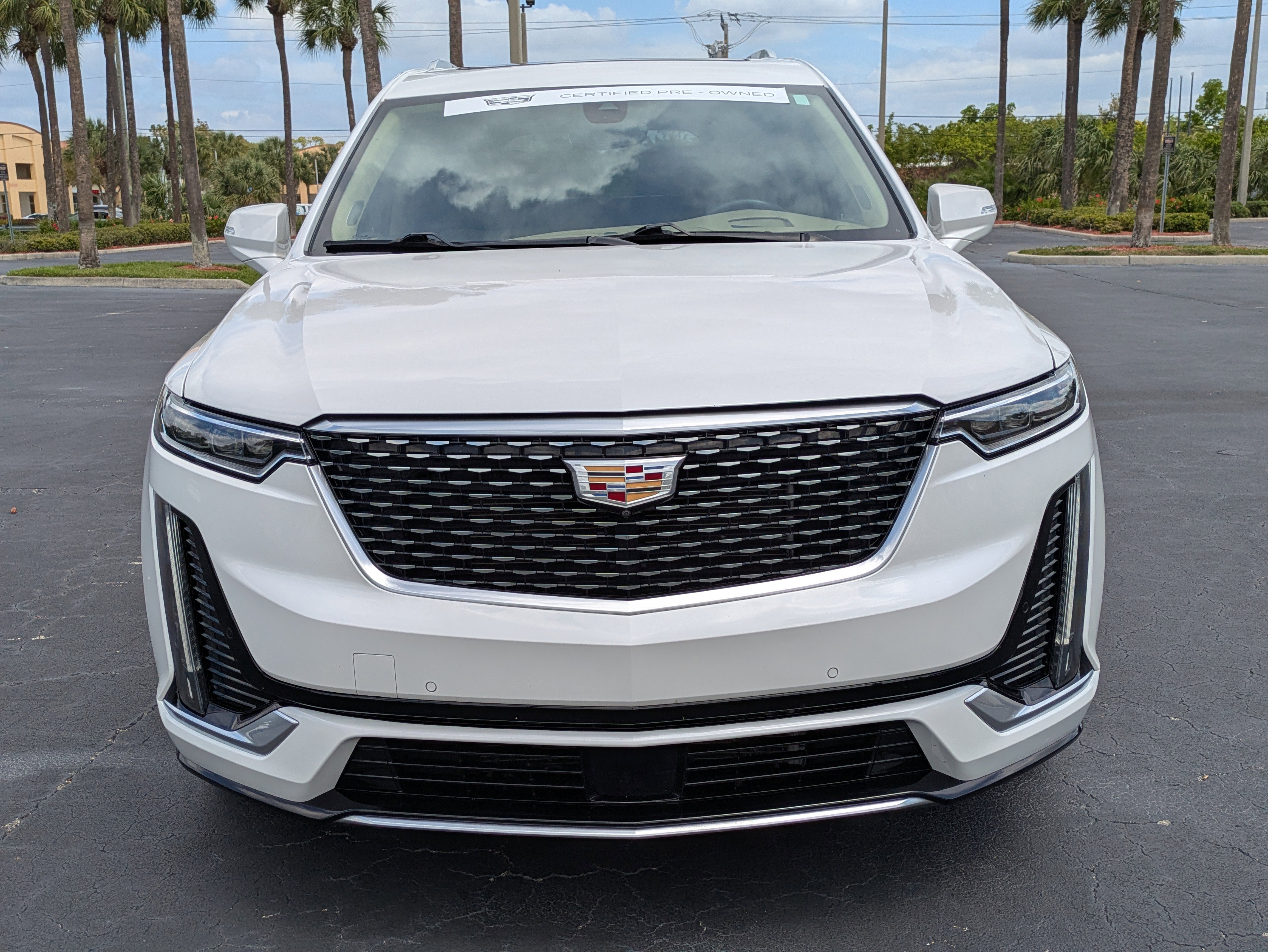 Certified 2022 Cadillac XT6 Premium Luxury w/ Platinum Package AWD/4WD image 9