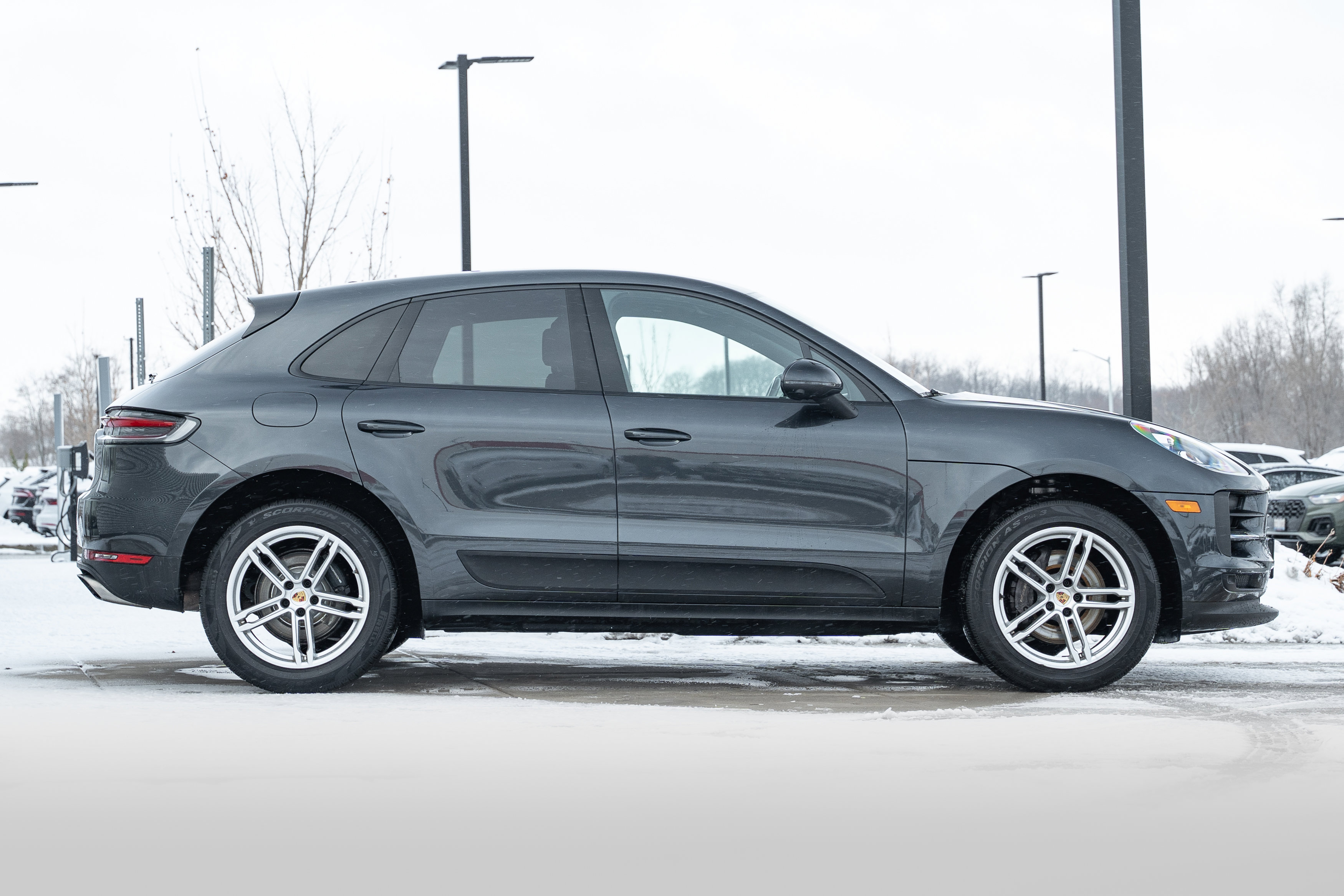 Used 2021 Porsche Macan image 3