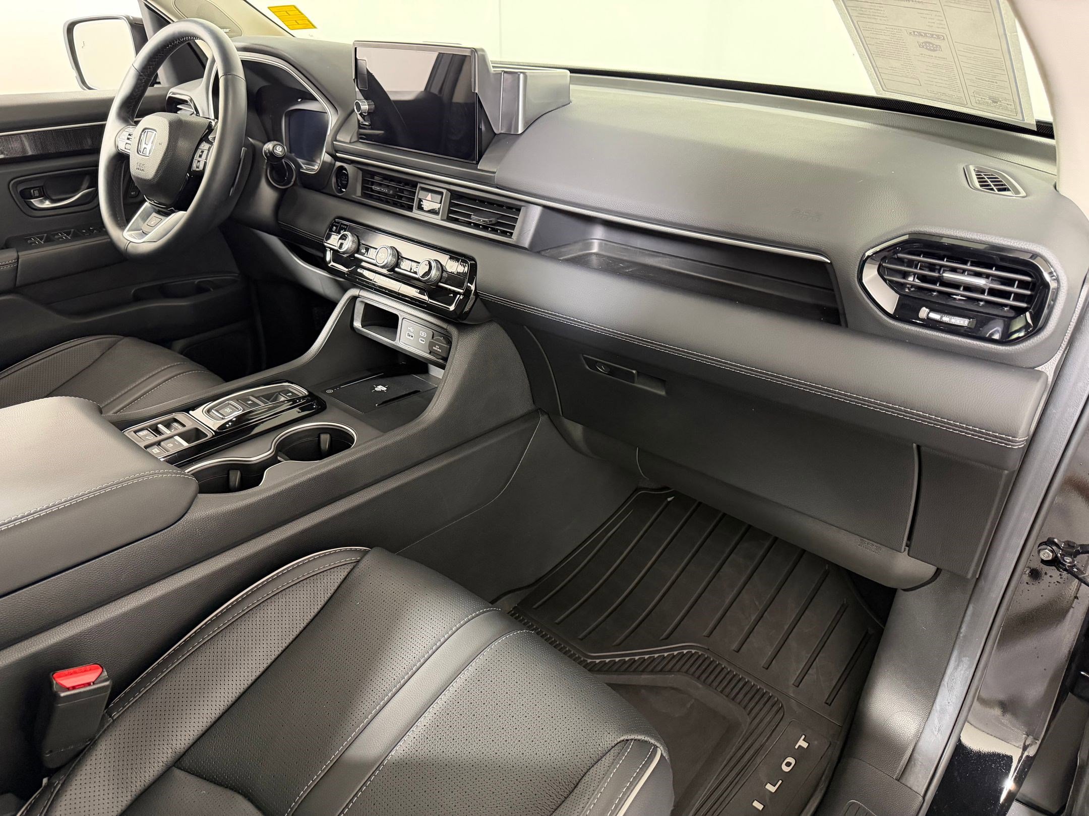 Certified 2025 Honda Pilot Elite image 25