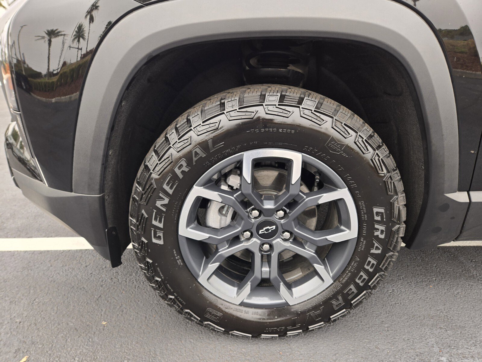 New 2025 Chevrolet Equinox ACTIV FWD image 4