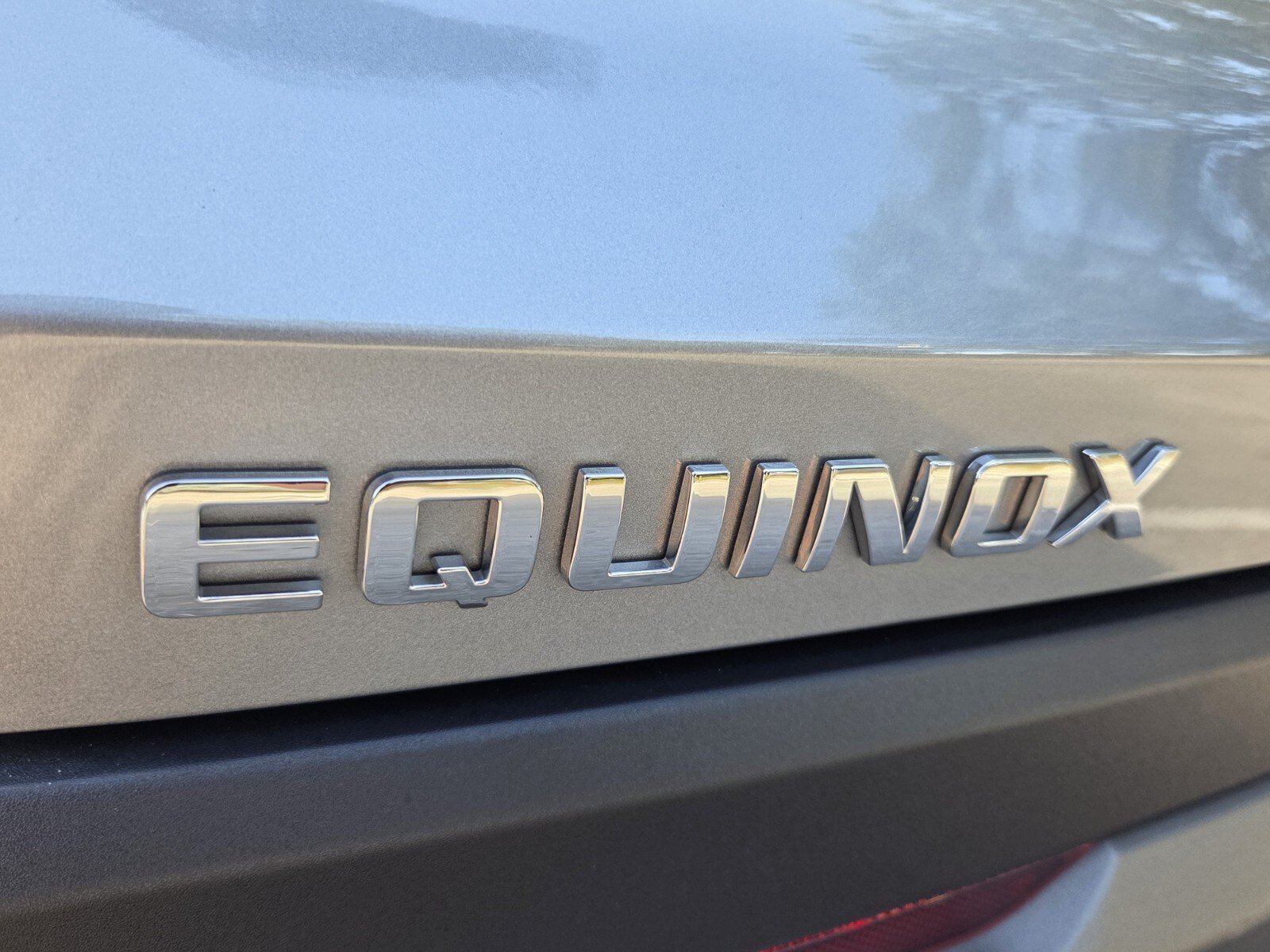 Used 2026 Chevrolet Equinox LT FWD image 19