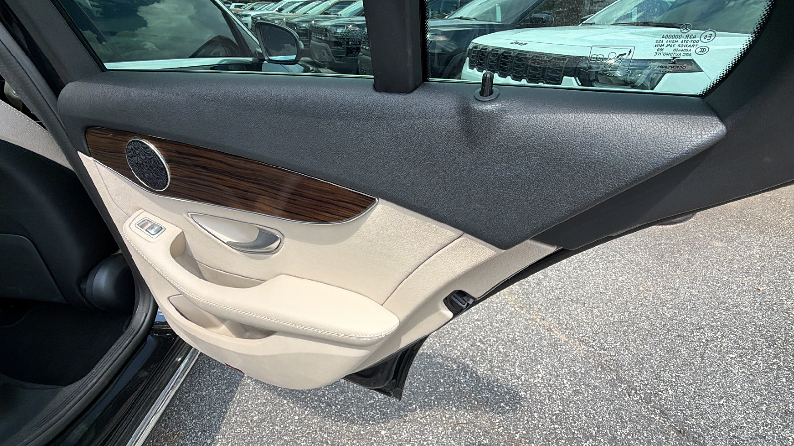 Used 2019 Mercedes-Benz C 300 Sedan image 20