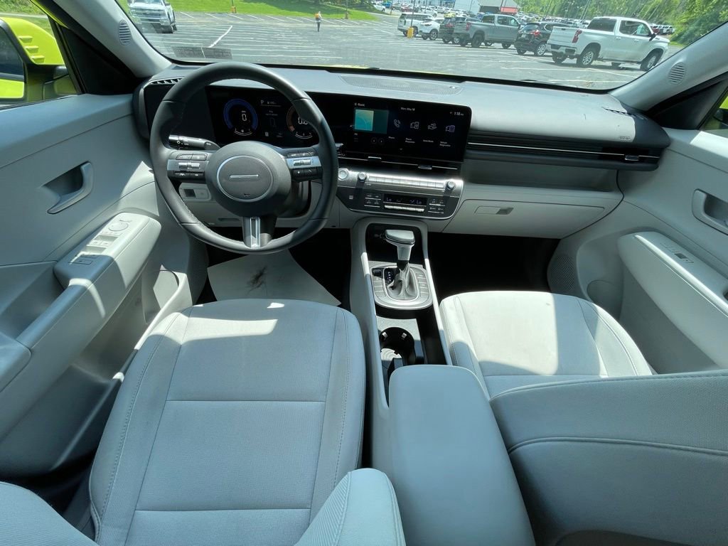 Used 2025 Hyundai Kona SEL AWD/4WD image 20