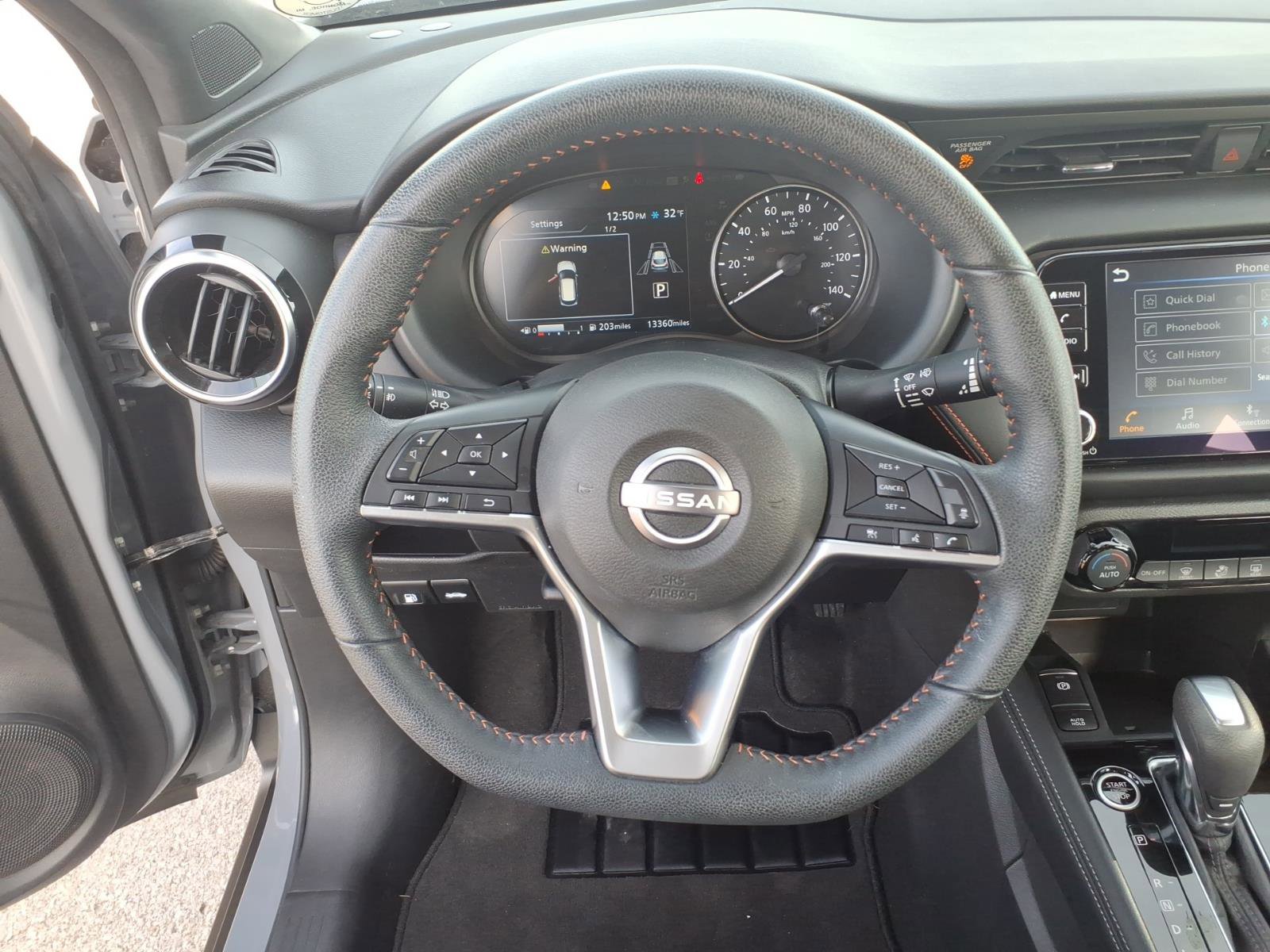Used 2023 Nissan Kicks SR image 14